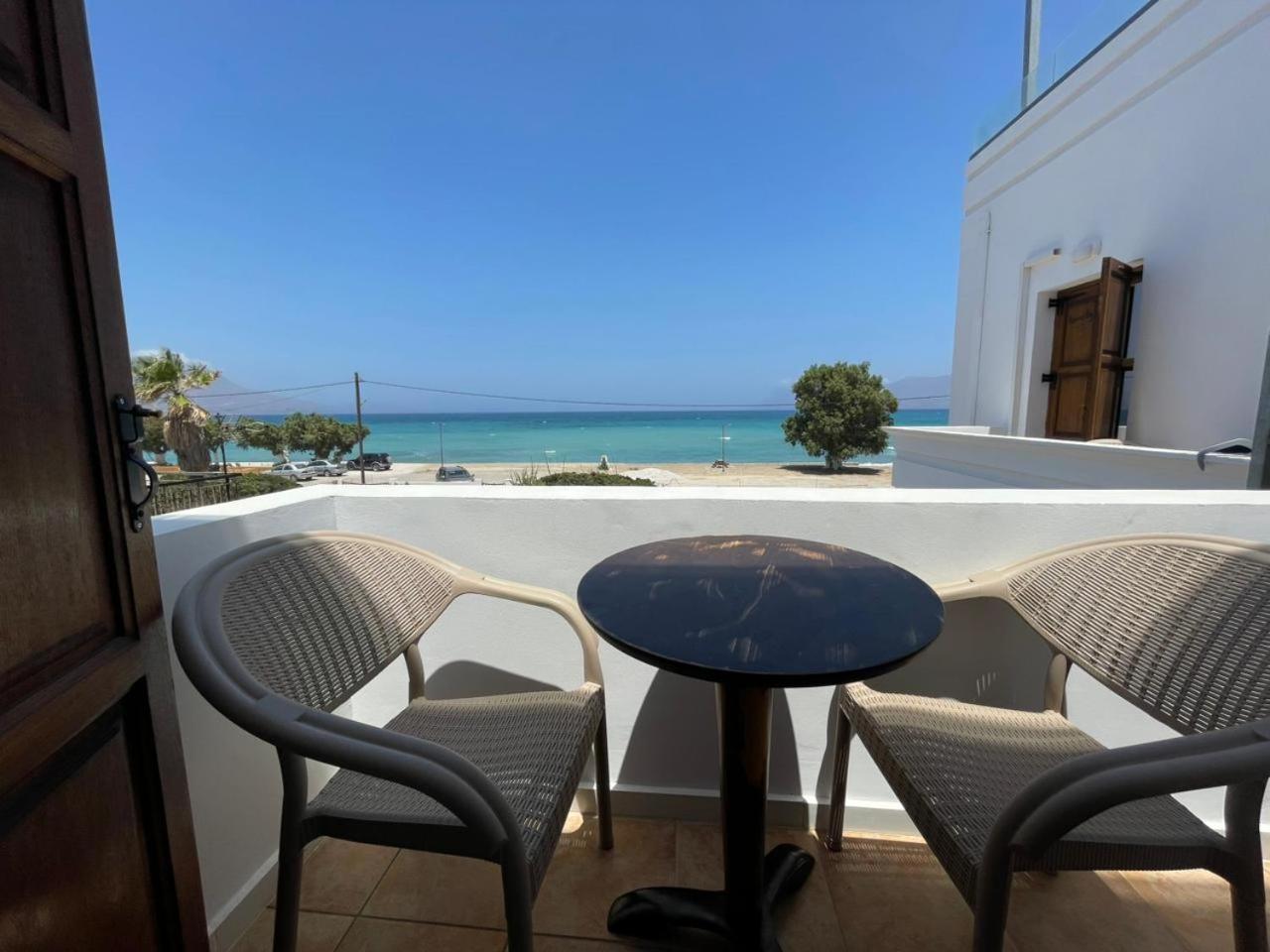 Kissamos Bay Hotel Exterior photo